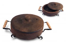 Подница - ръчно изработена с метална стойка D30 см.